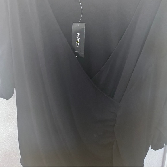 Style and Co Woman'ss black wrap top - Picture 4 of 6